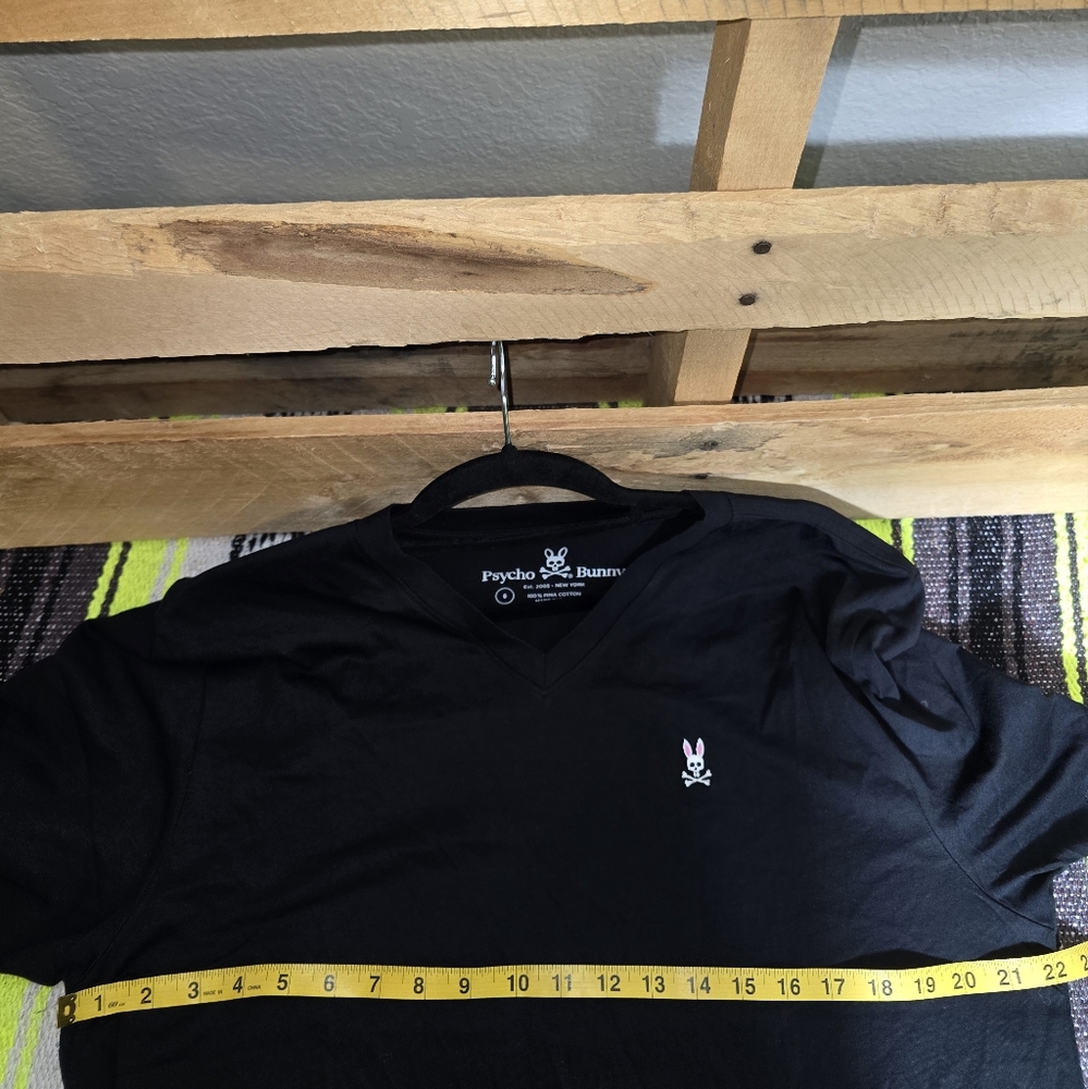 Psycho Bunny Men's Black V-Neck Tee Size:6 - Picture 5 of 6